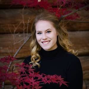 Meet your Posher, Mikaela